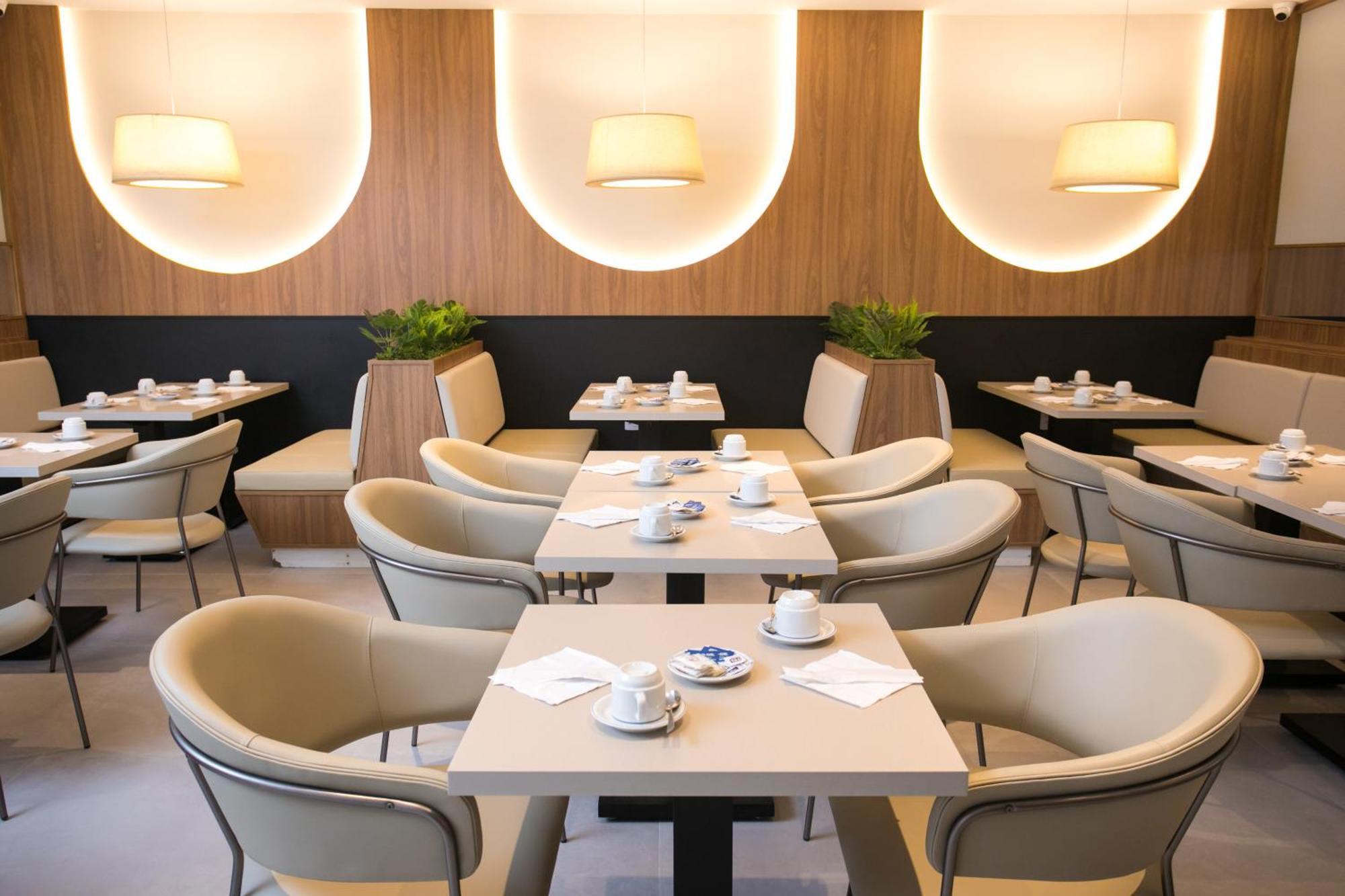 Hotel Regency Park 4*